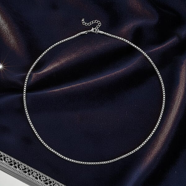 Classic Box Chain Necklace In Stainless Steel (24-26 Inches)