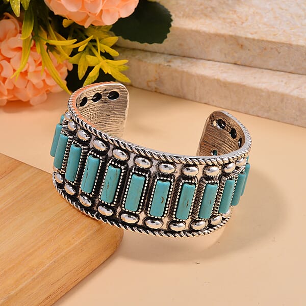 Constituted Blue Howlite 4.00 Ctw Cuff Bracelet In Silvertone (7.50 In)