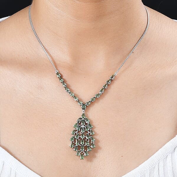 D'Joy Andranomaro Green Apatite Waterfall Necklace 18-20 Inches In Rhodium Over Sterling Silver 10.40 Ctw