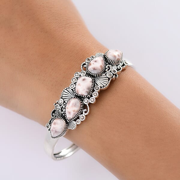 D'Joy Artisan Crafted Pink Natrolite And Natural Champagne Zircon 14.55 Ctw Oceanic Beauty Cuff Bracelet In Sterling Silver (7.25 In)