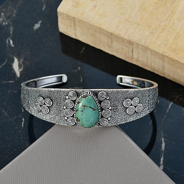 D'Joy Artisan Crafted Tahoe Naveda Turquoise 9.75 Ctw Cuff Bracelet In Sterling Silver (7.25 In)