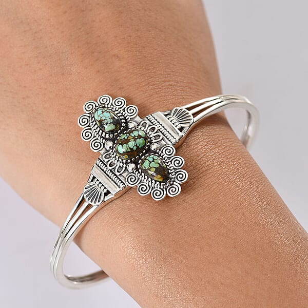 D'Joy Artisan Crafted Whispering Web Turquoise 6.50 Ctw Cuff Bracelet In Sterling Silver (7.25 In)