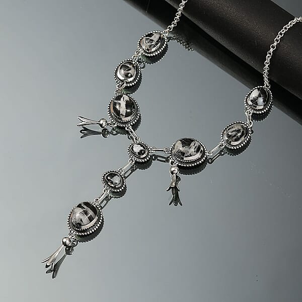 D'Joy Artisan Crafted White Buffalo 25.00 Ctw Necklace 18-20 Inches In Sterling Silver