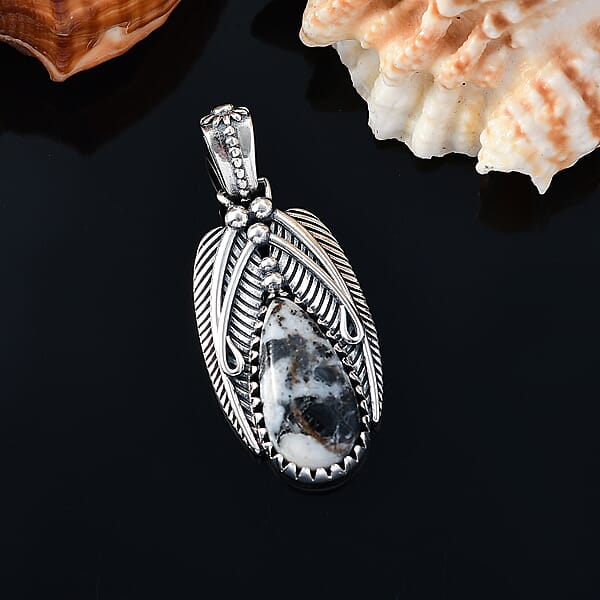 D'Joy Artisan Crafted White Buffalo 8.70 Ctw Feather Pendant Without Chain In Sterling Silver
