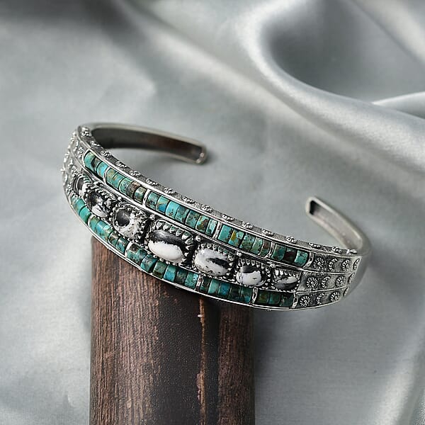 D'Joy Artisan Crafted White Buffalo Royston Turquoise Cuff Bracelet In Oxidized Sterling Silver 24.00 Ctw (7.25 Inches)
