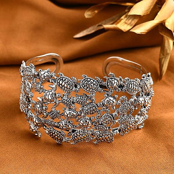 D'Joy Bali Legacy Turtle Cuff Bracelet In Sterling Silver (7.25 In) 35.25 Grams