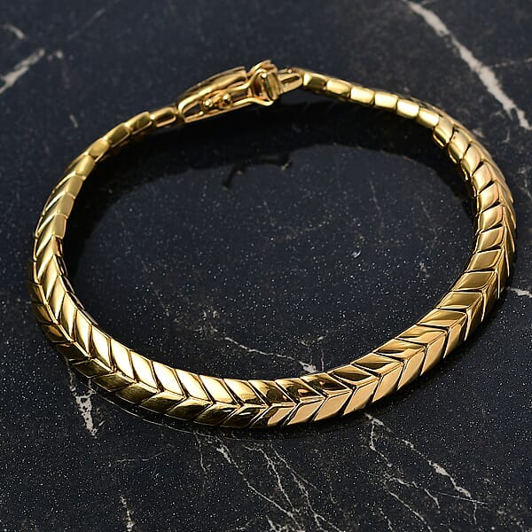D'Joy Chevron Link Bracelet In 18K Vermeil Yellow Gold Over Sterling Silver (7.25 In) 19 Grams