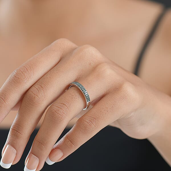 D'Joy Green Diamond 0.25 Ctw Double Row Band Ring In Rhodium Over Sterling Silver