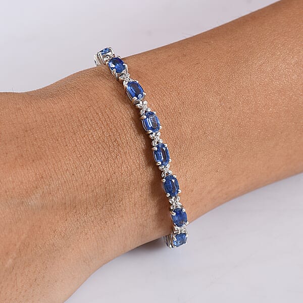 D’Joy Kashmir Kyanite And White Zircon 12.85 Ctw Four Leaf Clover Bracelet In Rhodium Over Sterling Silv (7.25 In)
