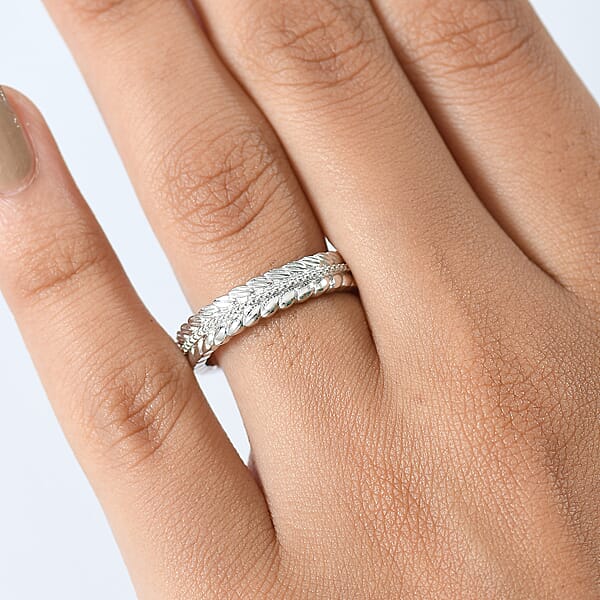 D'Joy Leaf Band Ring In Rhodium Over Sterling Silver 4.75 Grams