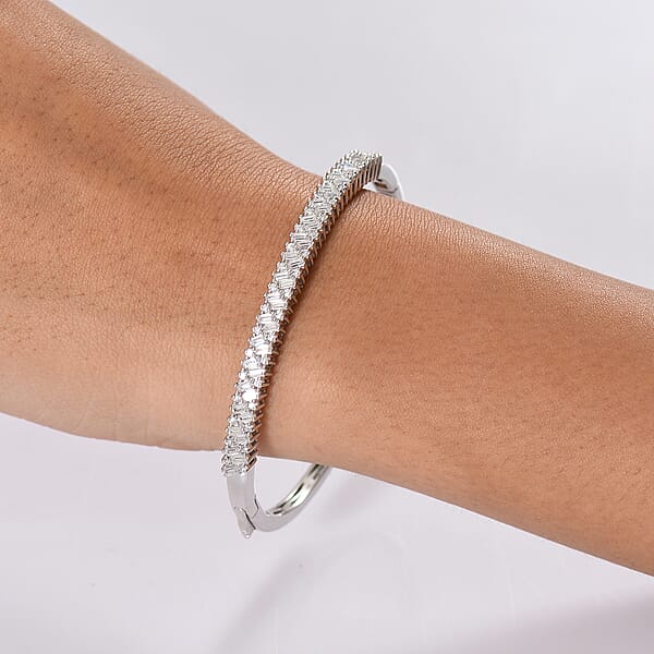 D'Joy Moissanite 2.90 Ctw Bangle Bracelet In Rhodium Over Sterling Silver (7.25 In)