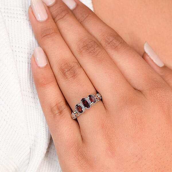 D'Joy Mozambique Garnet 3 Stone Ring In Platinum Over Sterling Silver 1.10 Ctw