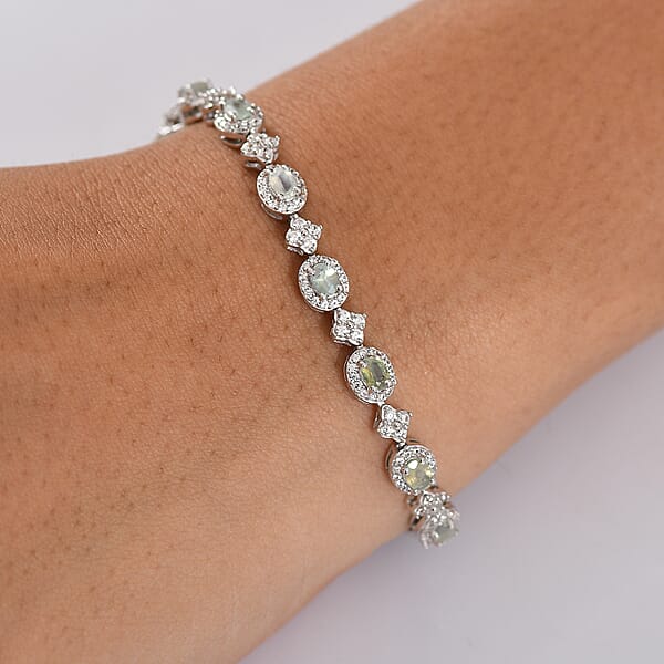D'Joy Narsipatnam Alexandrite And White Zircon 5.25 Ctw Mystic Flow Bracelet In Rhodium Over Sterling Silver (6.50 In)
