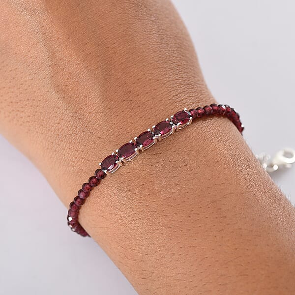 D'Joy Orissa Rhodolite Garnet 18.50 Ctw Beaded Bracelet In Sterling Silver (7.25 In)