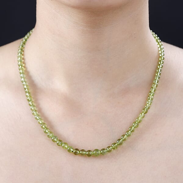 D'Joy Peridot Beaded Graduated Necklace 18-20 Inches In Vermeil Yellow Gold Over Sterling Silver 100.00 Ctw