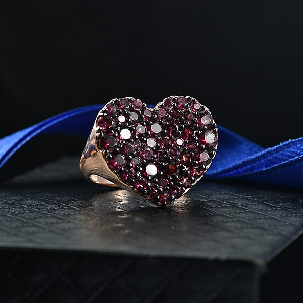 D'Joy Premium Malawi Magenta Garnet 4.50 Ctw Twilight Romance Ring In 18K Vermeil Rose Gold Over Sterling Silver