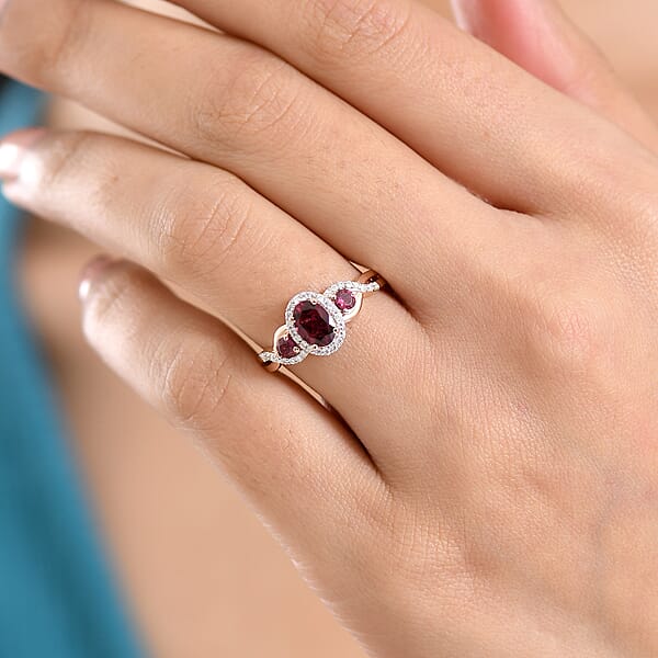 D'Joy Premium Malawi Magenta Garnet And Moissanite 1.50 Ctw Twilight Ribbon Ring In 18K Vermeil Rose Gold Over Sterling Silver