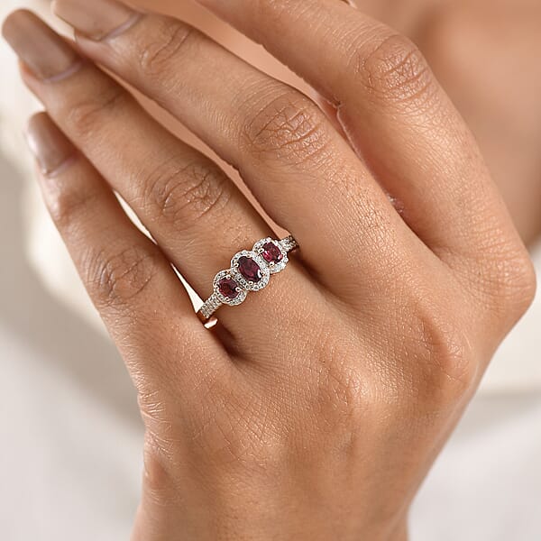 D'Joy Premium Malawi Magenta Garnet And Moissanite 1.00 Ctw Twilight Trilogy Ring In 18K Vermeil Rose Gold Over Sterling Silver
