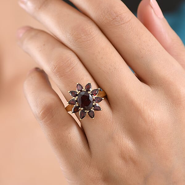 D'Joy Premium Mozambique Garnet 5.00 Ctw Blazing Flora Ring In 18K Vermeil Yellow Gold Over Sterling Silver
