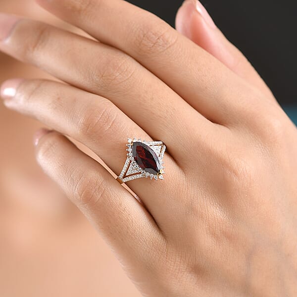 D'Joy Premium Mozambique Garnet And Moissanite 3.40 Ctw Flare Majesty Ring In 18K Vermeil Yellow Gold Over Sterling Silver