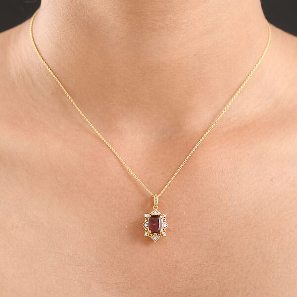 D'Joy Premium Red Citrine And Moissanite 1.50 Ctw Crown Of Flames Pendant Necklace In 18K Vermeil Yellow Gold Over Sterling Silver 20 Inches