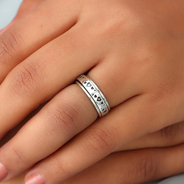 D'Joy Sterling Silver Heart Spinner Ring Promise Rings 4.25 Grams