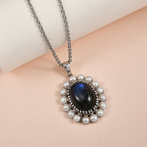 EverTrue AAA Malagasy Labradorite Freshwater Pearl Eclipse Pendant In Platinum Bond With Stainless Steel Necklace 6.10 Ctw (20 Inches)