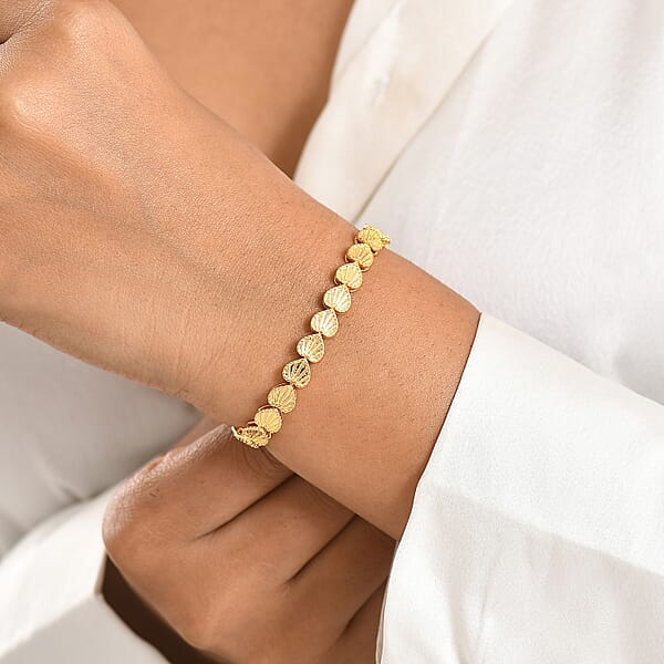 EverTrue Brozella Collection Motif Linked Bracelet In 18K Yellow Gold Plated Bronze (7.25 In)
