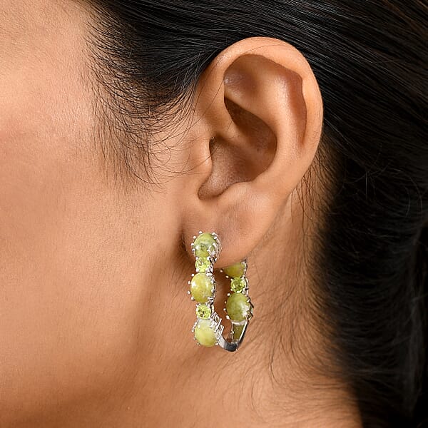 EverTrue Connemara Marble And Peridot 15.10 Ctw Whispers Of Ireland Clover Leaf Earrings In Platinum Bond