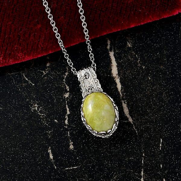 EverTrue Connemara Marble Celtic Filigree Pendant In Platinum Bond With Stainless Steel Necklace 6.40 Ctw (20 Inches)