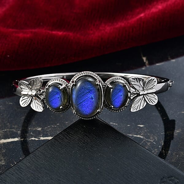 EverTrue Malagasy Labradorite 22.00 Ctw Midnight Wings Bangle Bracelet In Platinum Bond (7.25 In)