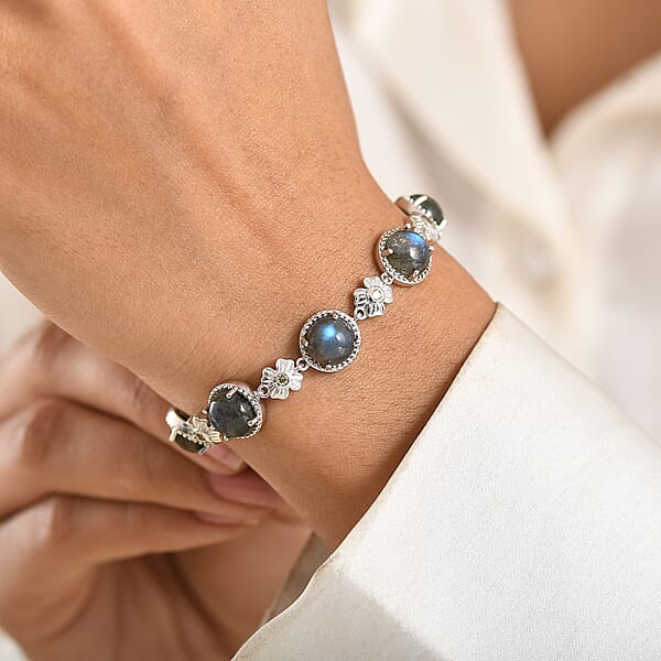 EverTrue Malagasy Labradorite And Hebei Peridot 15.70 Ctw Mystic Bloom Bracelet In Platinum Bond (7.25 In) (Del. In 7-10 Days)