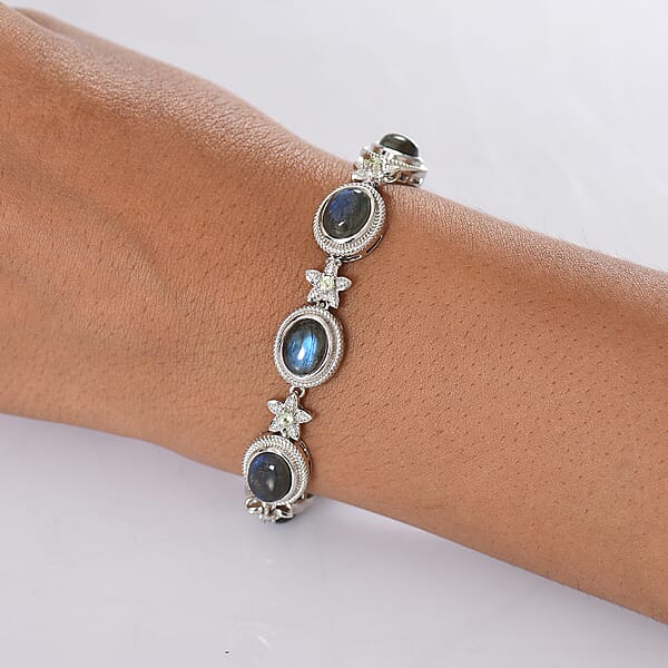 EverTrue Malagasy Labradorite And Peridot 36.90 Ctw Bloomline Bracelet In Platinum Bond (7.25 In)