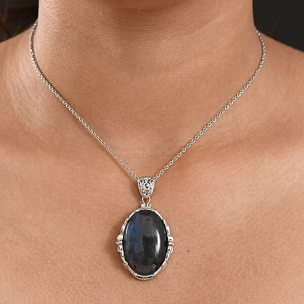 EverTrue Malagasy Labradorite Pendant In Platinum Bond With Stainless Steel Necklace 34.80 Ctw (20 Inches)