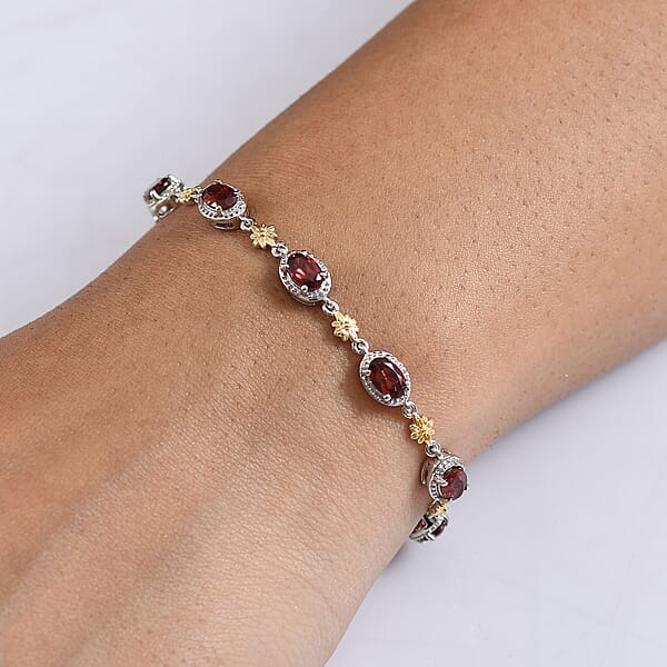 EverTrue Mozambique Garnet 4.10 Ctw Bracelet In 18K YG Plated And Platinum Bond (6.50-1.50In)