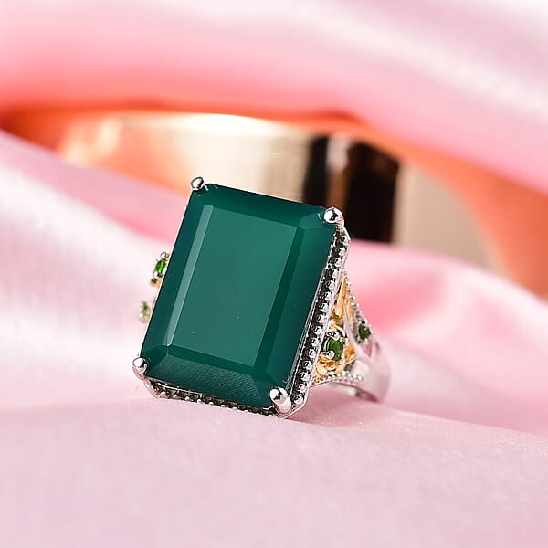 EverTrue Verde Onyx Chrome Diopside Ring In 18K YG Plated And Platinum Bond 13.35 Ctw