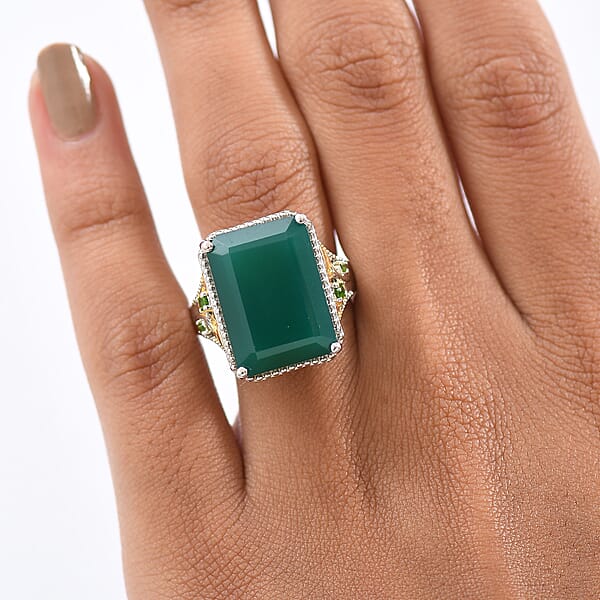 EverTrue Verde Onyx Chrome Diopside Ring In 18K YG Plated And Platinum Bond 13.35 Ctw