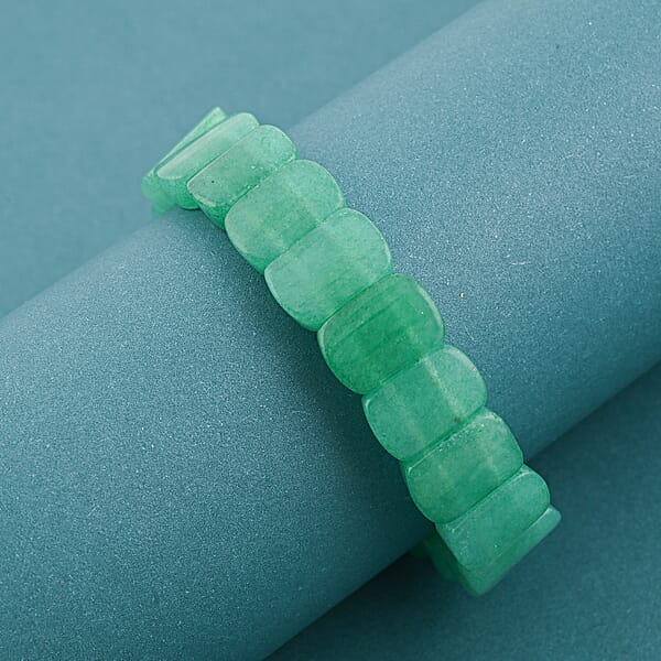Green Aventurine 130.60 Ctw Stretch Bracelet (6.00 In)
