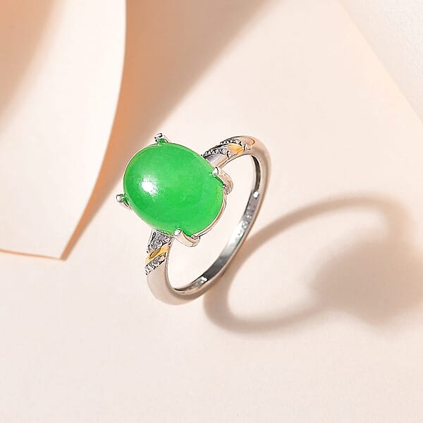 Green Jade (D) 4.50 Ctw Solitaire Ring In 14K YG And Platinum Over Sterling Silver