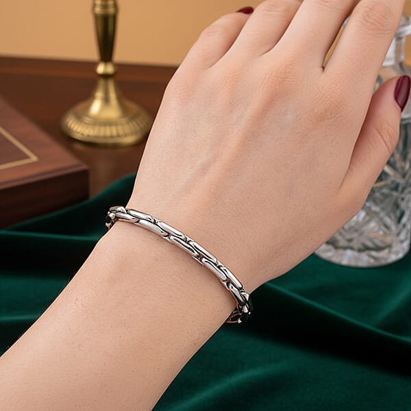 Hammer Circular Link Bracelet In Stainless Steel (7-9In)