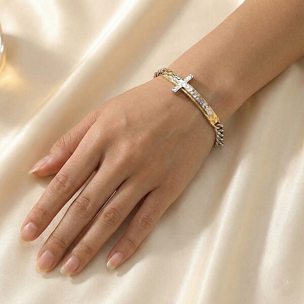 Hammered Cross Bracelet In ION Plated YG Stainless Steel (7.50-9.0In)
