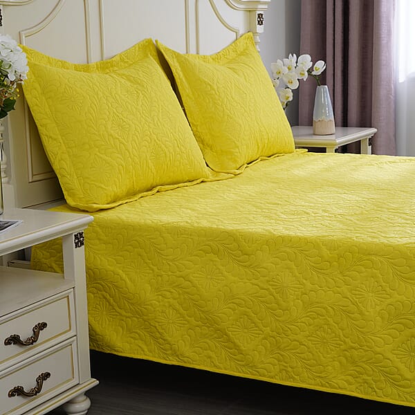 Homesmart 3 Pcs Solid Yellow Pinsonic Quilt Bedding Set - Queen Size