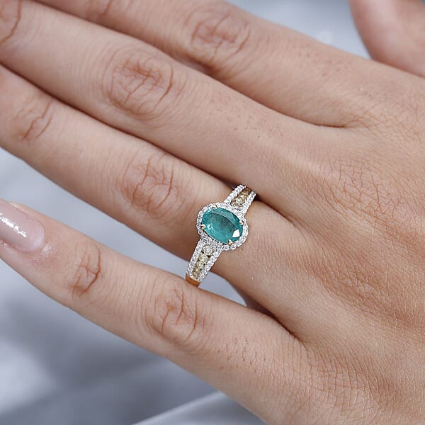 Iliana 18K Yellow Gold AAA Kagem Zambian Emerald And I1-I2 Natural Yellow And White Diamond Ring 4.10 Grams 1.60 Ctw