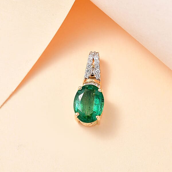 Iliana 18K Yellow Gold AAA Kagem Zambian Emerald And G-H SI Diamond Pendant Without Chain 1.80 Ctw