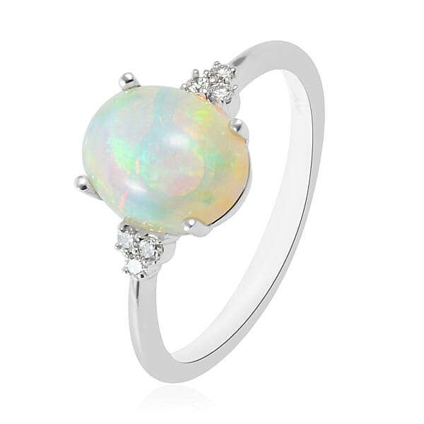 Iliana 2.52 Ctw AAA Ethiopian Welo Opal And Diamond G-H SI Ring In 18K White Gold 3.17 Grams