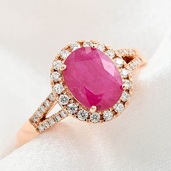 Iliana AAA Royal Ruby And SI Diamond 2.35 Ctw Ring In 18K Rose Gold 5.07 Grams