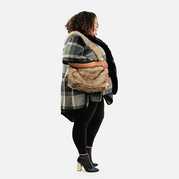 Instyle Black Plaid Ruana And Ivory Purse Set - One Size Fits Most