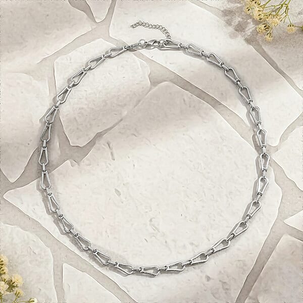 Interlocking Chain Necklace In Stainless Steel 20 Inches