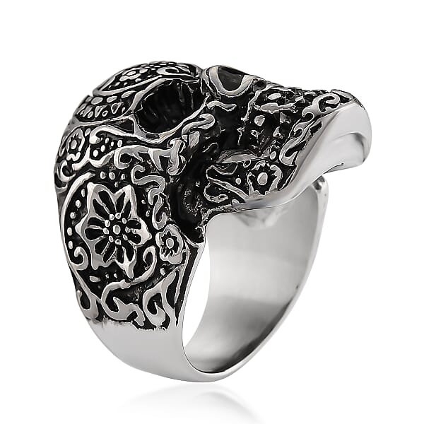 Intricate Skull Ring In Black Oxidized And Stainless Steel