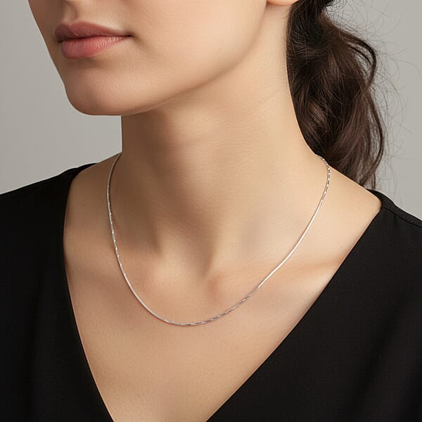 Italian Rhodium Over Sterling Silver 1mm Snake Square 8 Sided Diamond Cut Necklace 18 Inches 3.40 Grams
